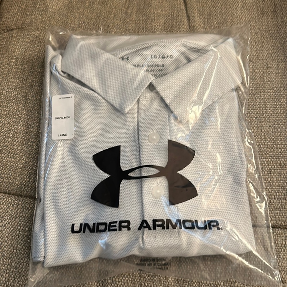 NWT Men’s Large Under Armor golf Polo